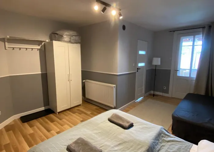 Hacienda Apartment *