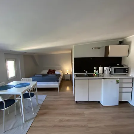 Hacienda Apartament *