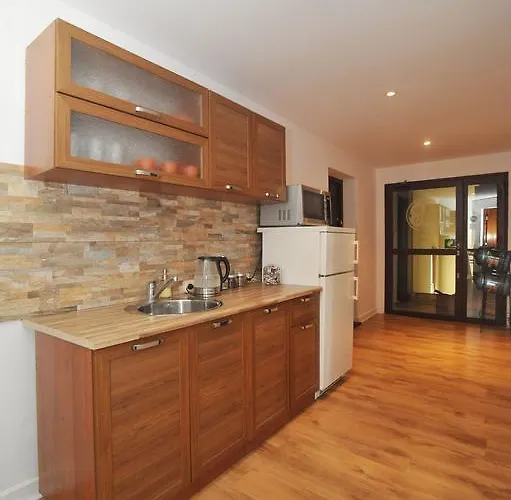 Apartament Hacienda *